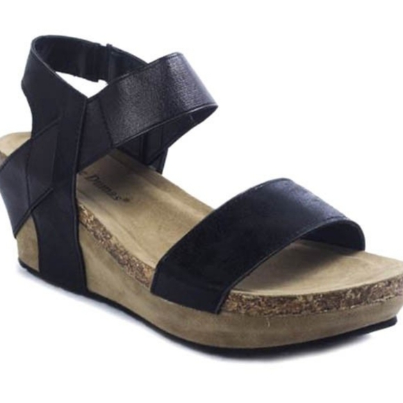 New Low Heel Wedge - Picture 3 of 3